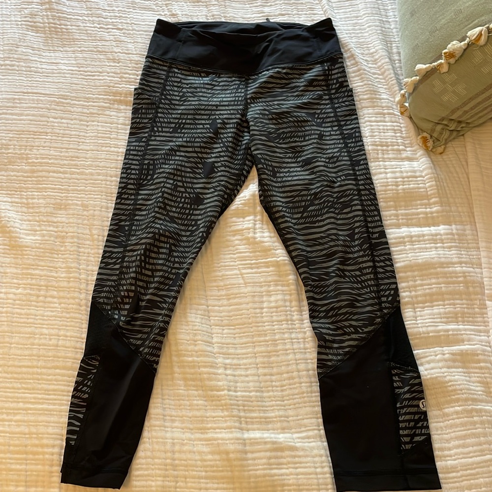 Lululemon Capris Athletic Leggings